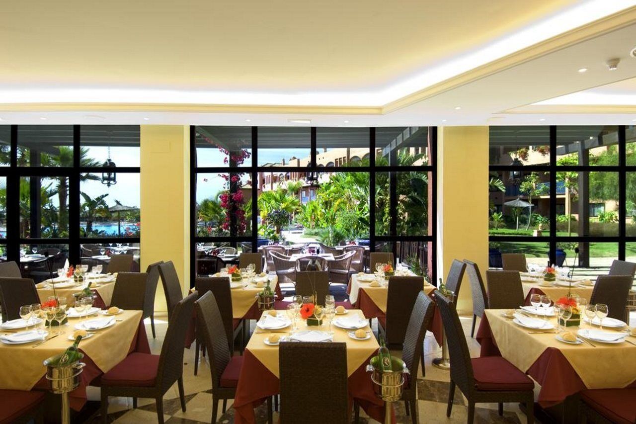 Hotel Oh Nice Caledonia Estepona Buitenkant foto