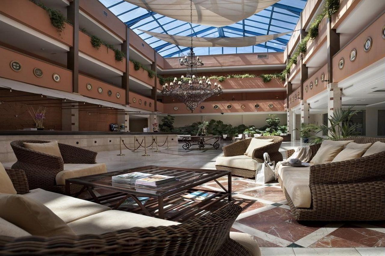 Hotel Oh Nice Caledonia Estepona Buitenkant foto